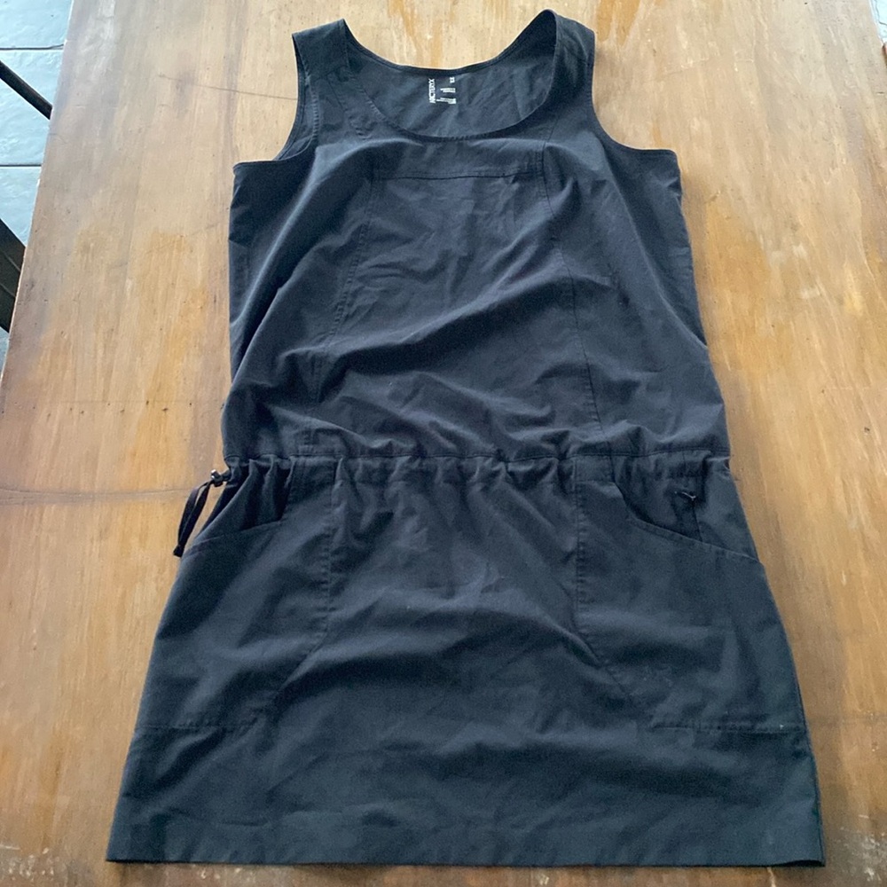 Arc'teryx Womens Large Contenta Dress Black Lightweight Cinch Shift Pockets